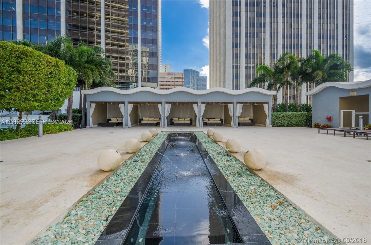 50 Biscayne Blvd, Unit 1801, Miami, FL 33132 Photo