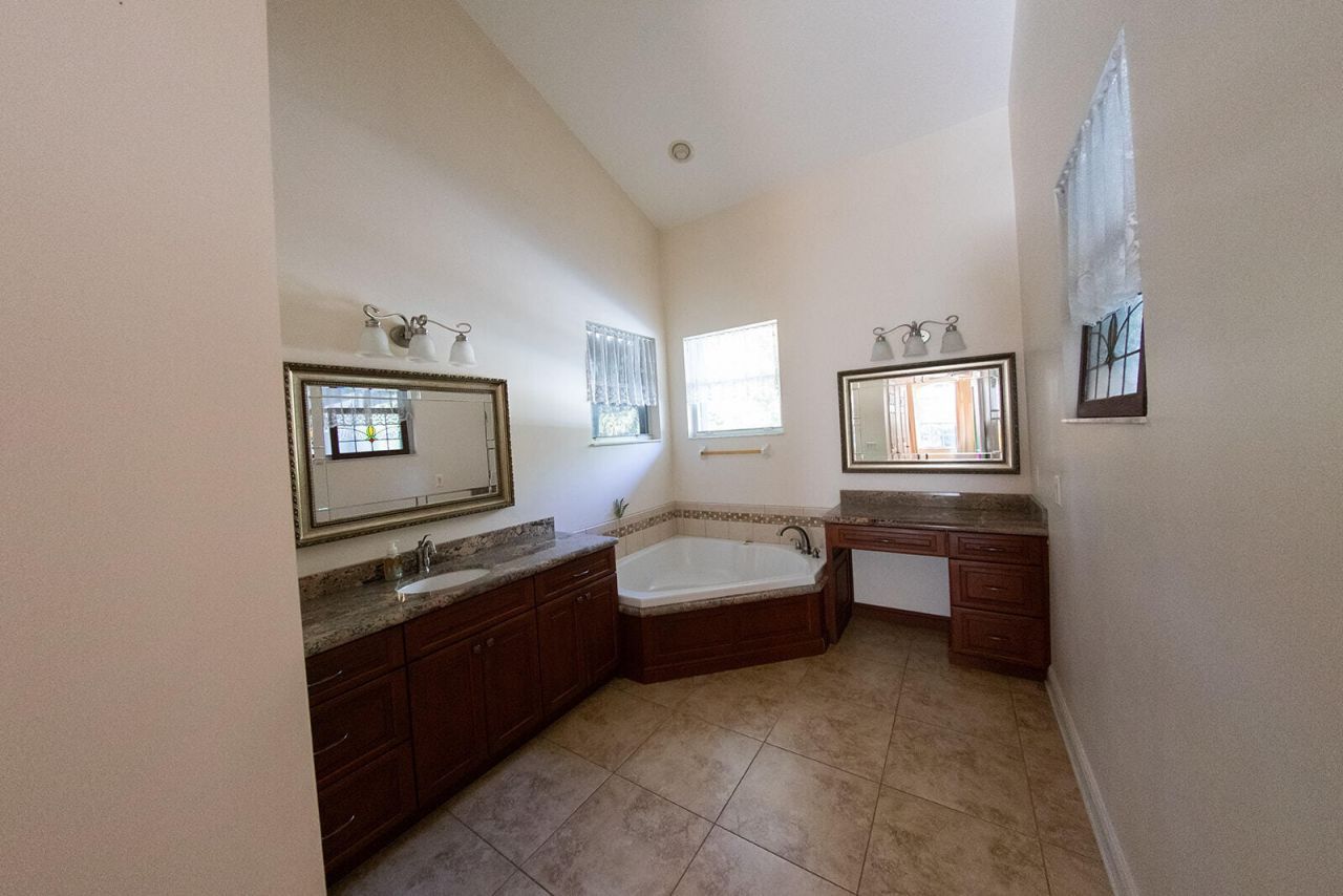 15786 Mellen Lane, Jupiter Farms, FL 33478 Photo