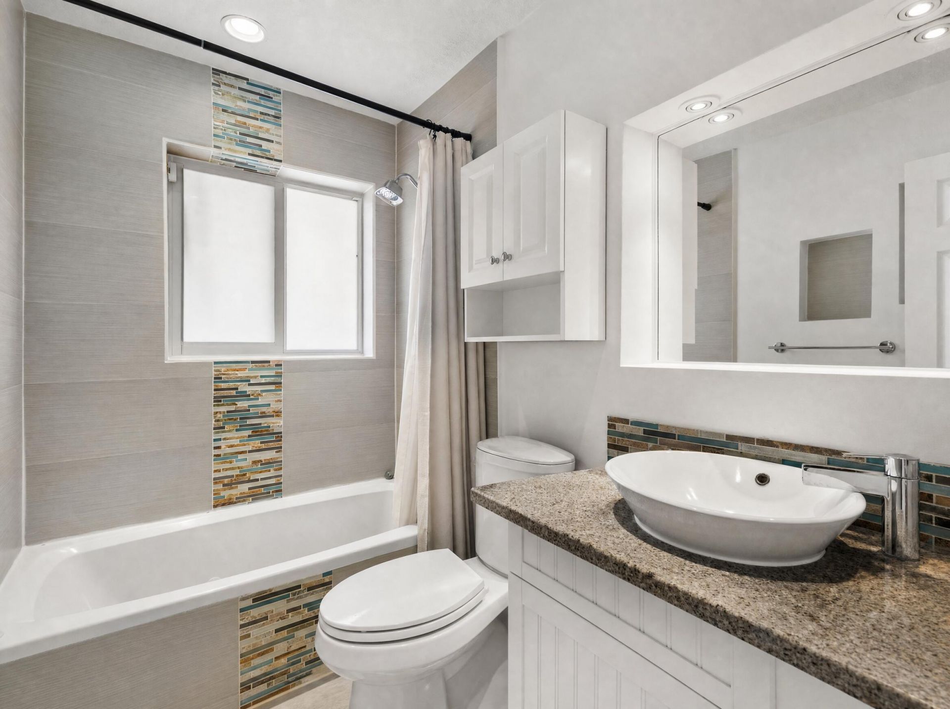 330 SE 10th Street, Pompano Beach, FL 33060 Photo