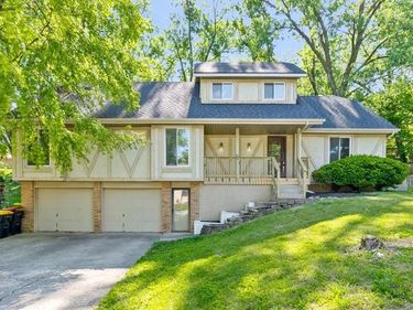 5605 Verlin Drive, Parkville, MO 64152