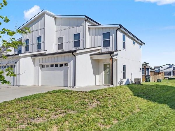 2530 Arlene Place, Lawrence, KS 66046