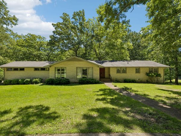 467 Sandy Rd, Dover, TN 37058
