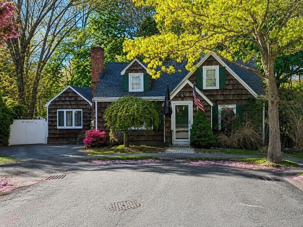 5 Lexington Park, Swampscott, MA 01907