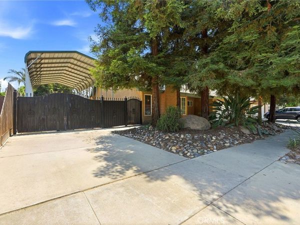 247 E Kennedy, Tulare, CA 93274