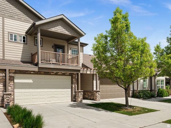819 W JORDAN OAKS CT , Sandy, UT 84070