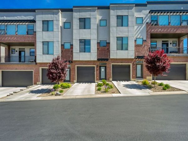 25 E CENTER ST , Unit 69, North Salt Lake, UT 84054