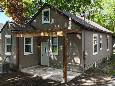 4158 Zane Avenue N, Robbinsdale, MN 55422