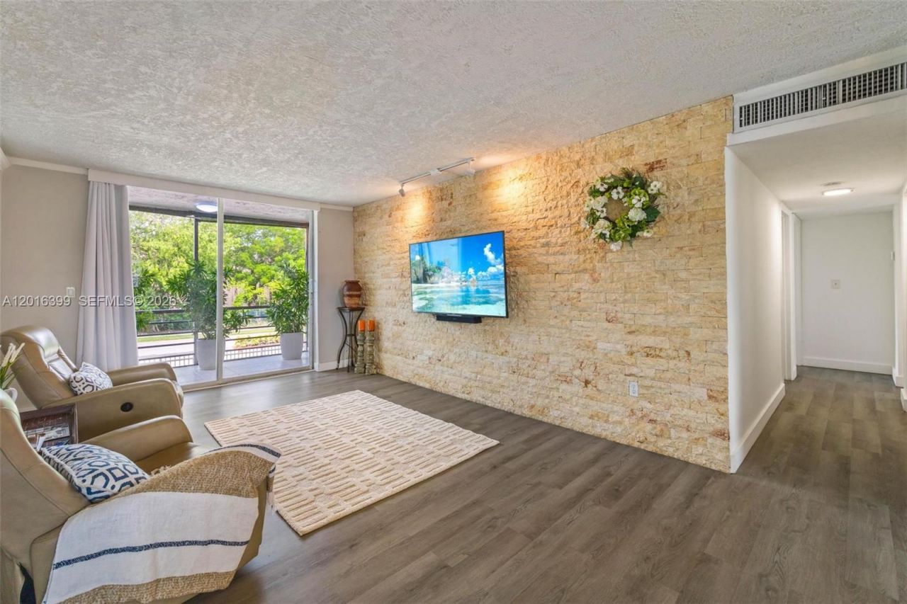 14185 SW 87th St , Unit 212A, Miami, FL 33183 Photo