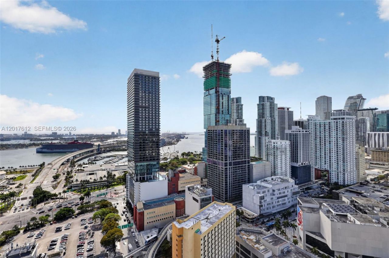 121 NE 5th St , Unit 3313, Miami, FL 33132 Photo