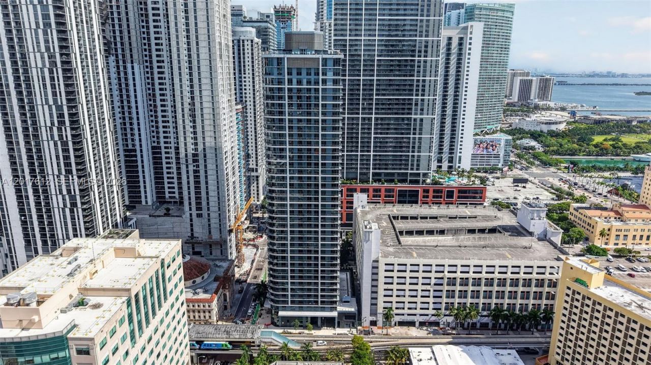 121 NE 5th St , Unit 3313, Miami, FL 33132 Photo