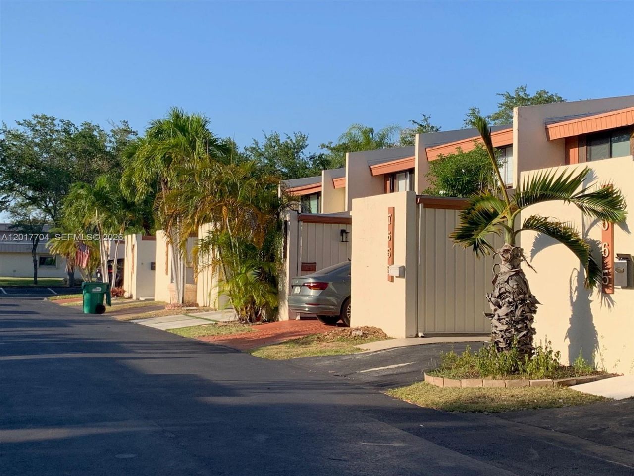 7655 SW 106th Ave, Miami, FL 33173 Photo