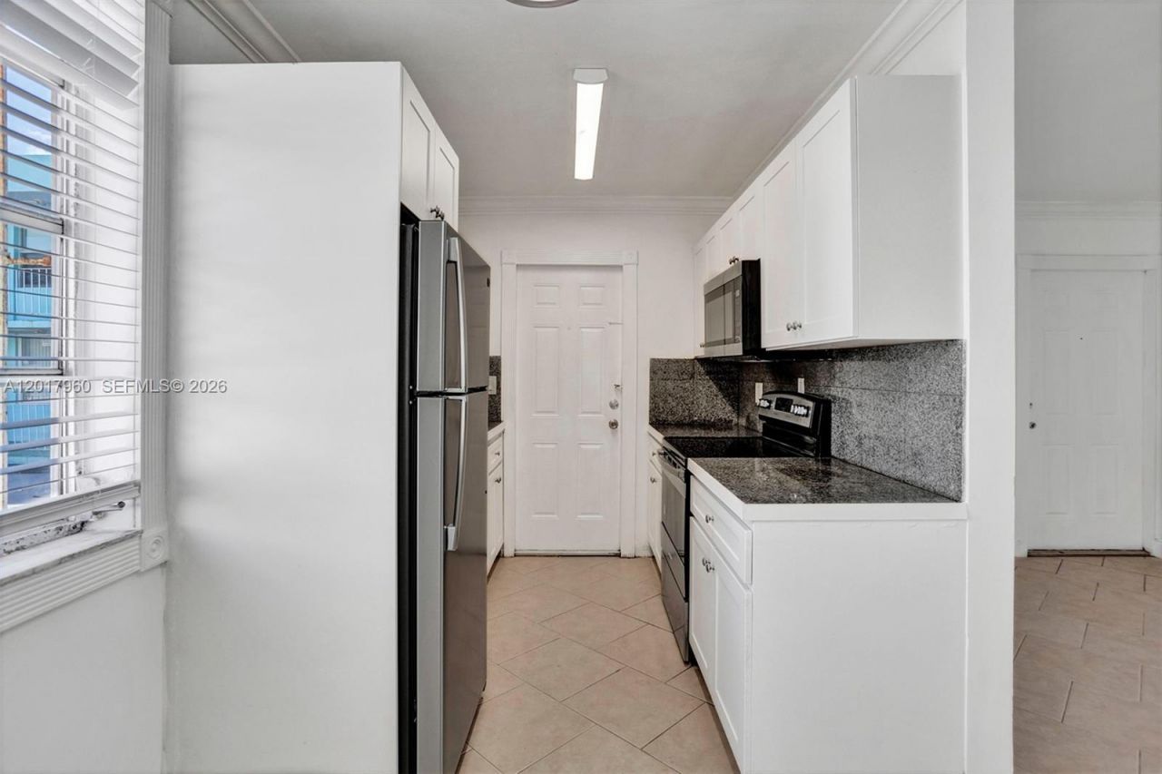 713 Collins Ave, Unit 42, Miami Beach, FL 33139 Photo