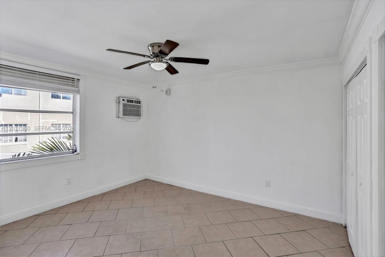 713 Collins Ave, Unit 42, Miami Beach, FL 33139 Photo