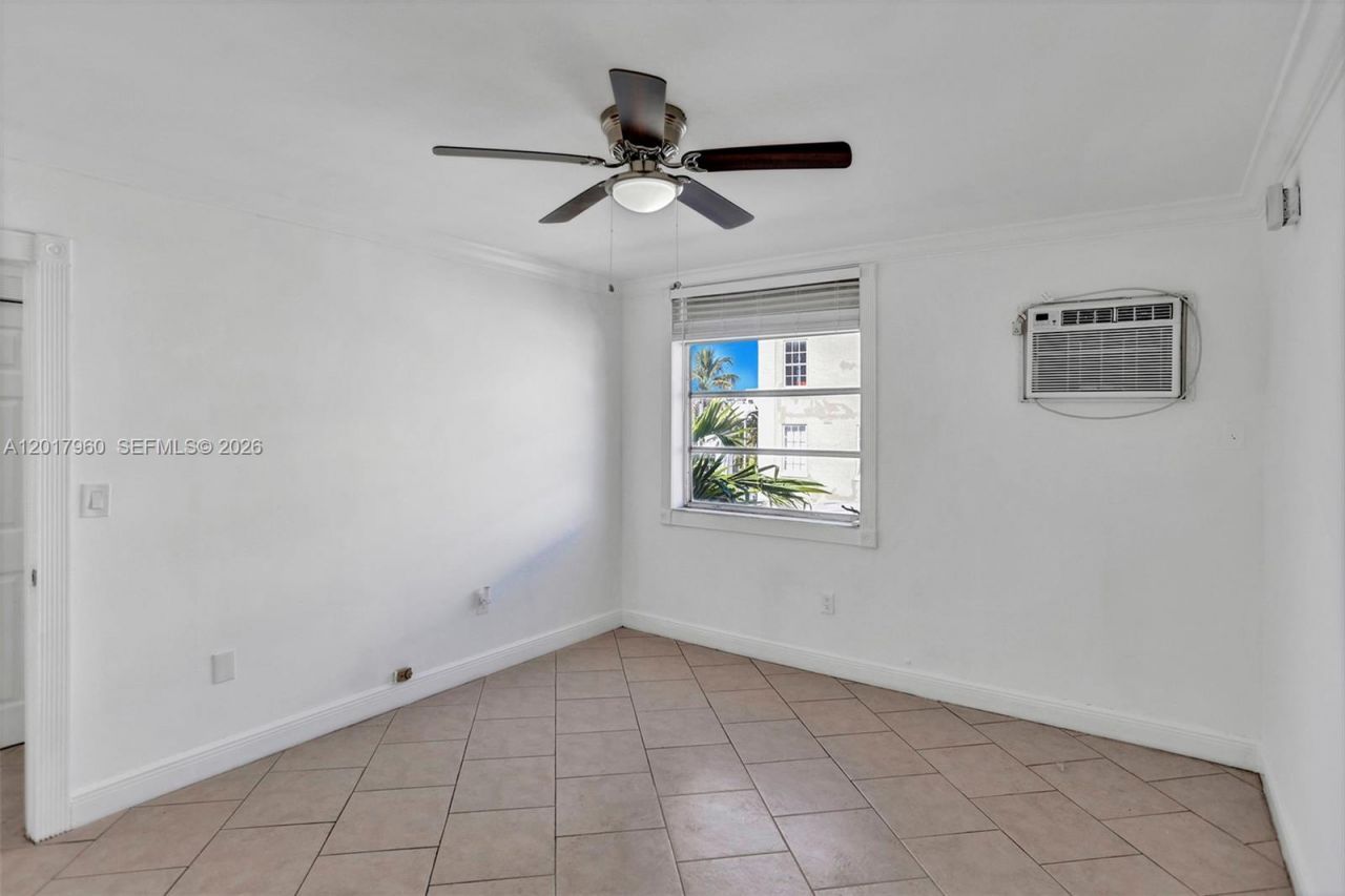 713 Collins Ave, Unit 42, Miami Beach, FL 33139 Photo
