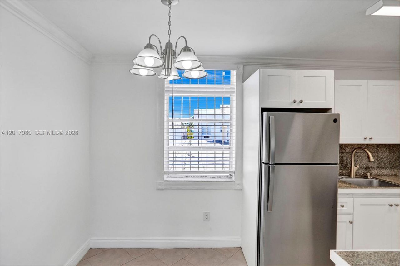713 Collins Ave, Unit 42, Miami Beach, FL 33139 Photo