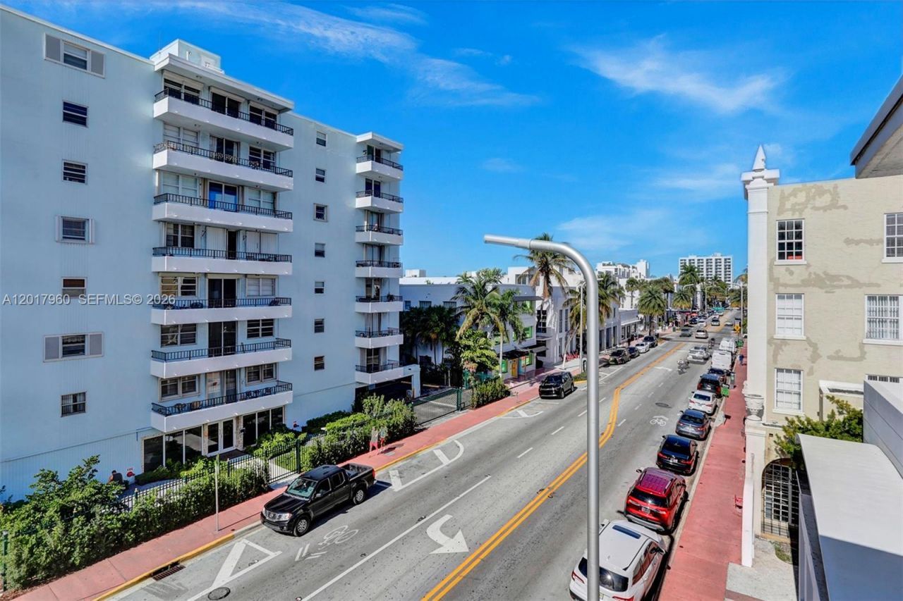 713 Collins Ave, Unit 42, Miami Beach, FL 33139 Photo