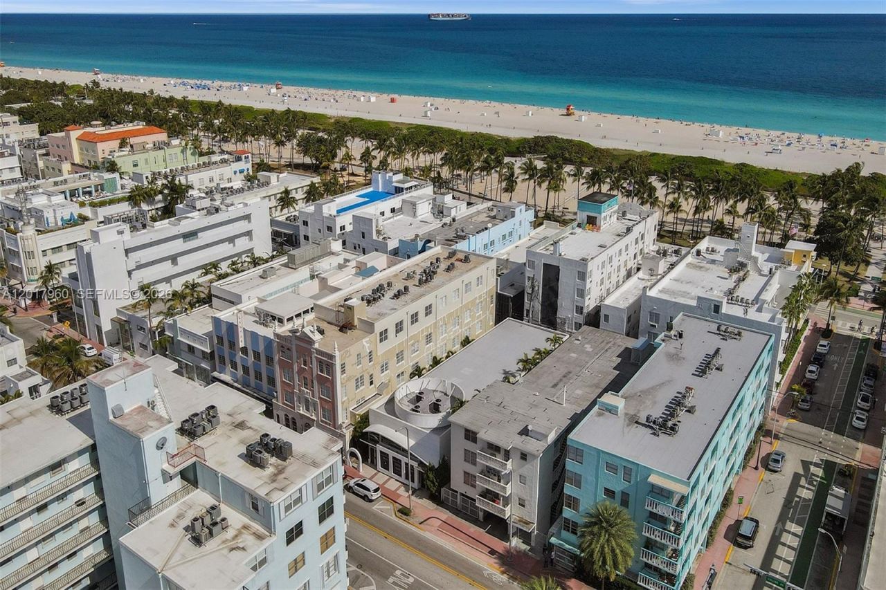 713 Collins Ave, Unit 42, Miami Beach, FL 33139 Photo