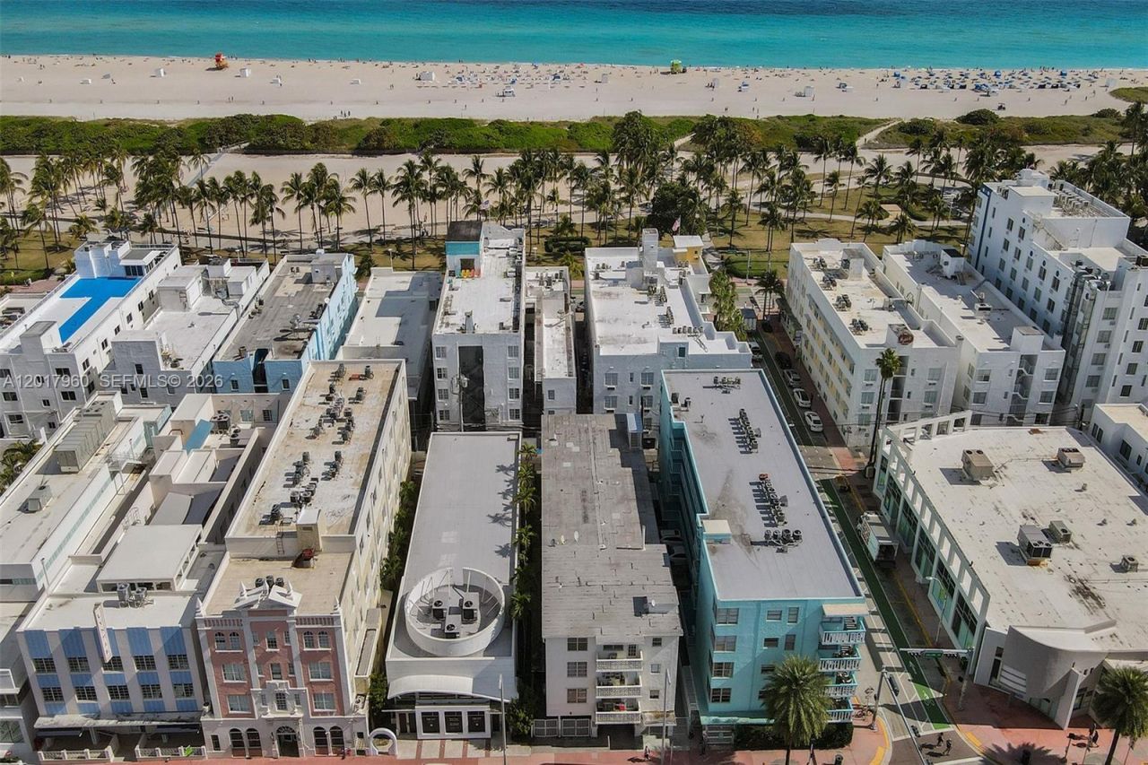 713 Collins Ave, Unit 42, Miami Beach, FL 33139 Photo