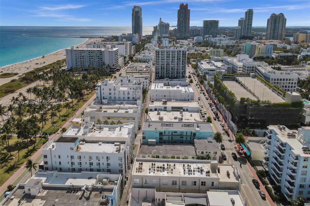 713 Collins Ave, Unit 42, Miami Beach, FL 33139 Photo