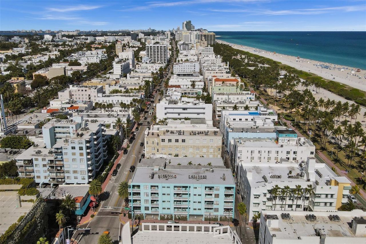 713 Collins Ave, Unit 42, Miami Beach, FL 33139 Photo