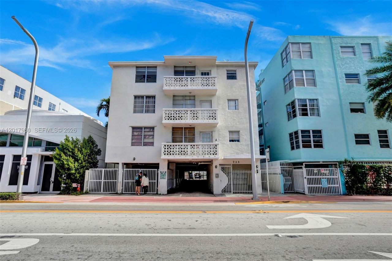713 Collins Ave, Unit 42, Miami Beach, FL 33139 Photo