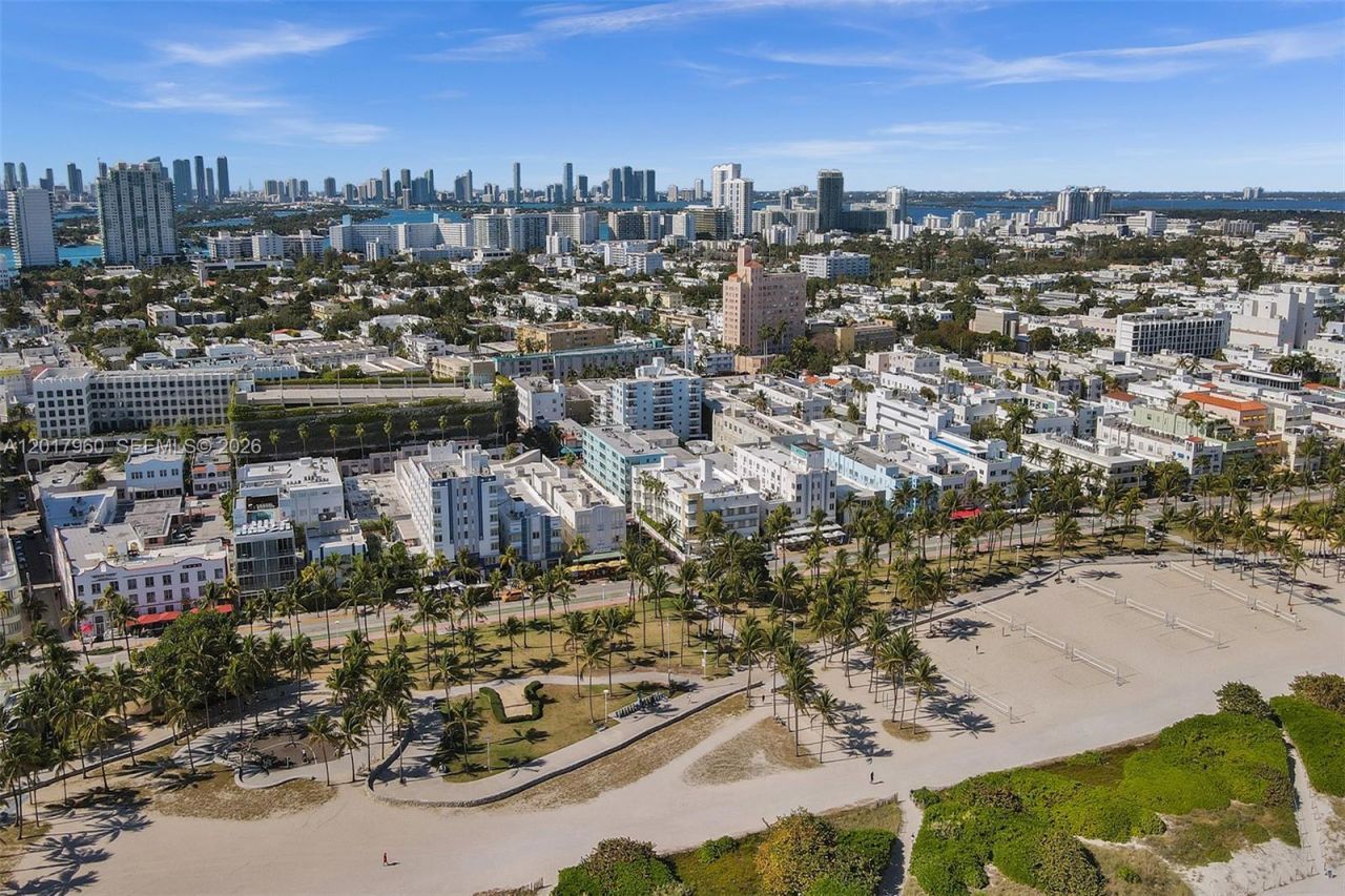 713 Collins Ave, Unit 42, Miami Beach, FL 33139 Photo