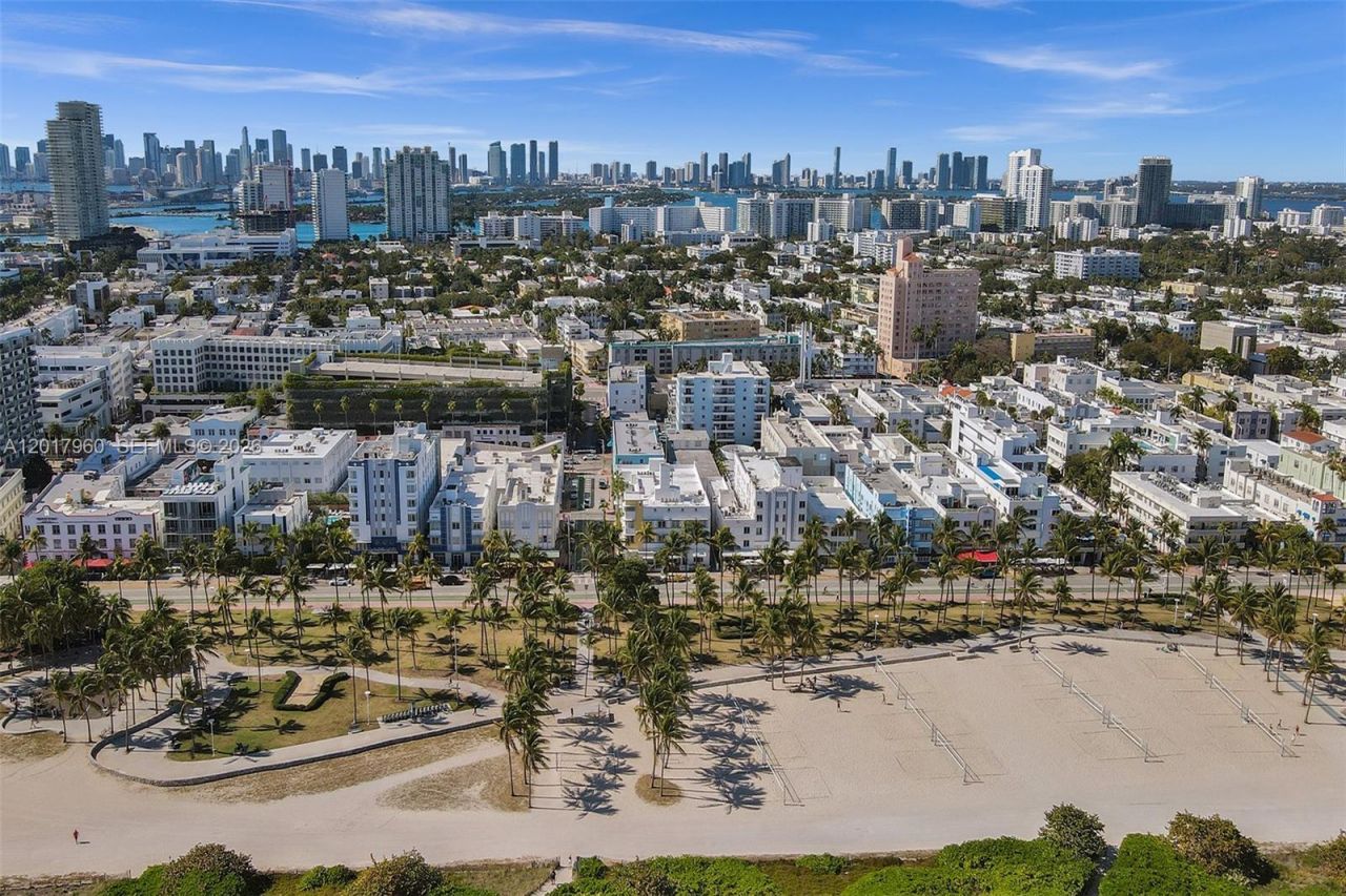 713 Collins Ave, Unit 42, Miami Beach, FL 33139 Photo