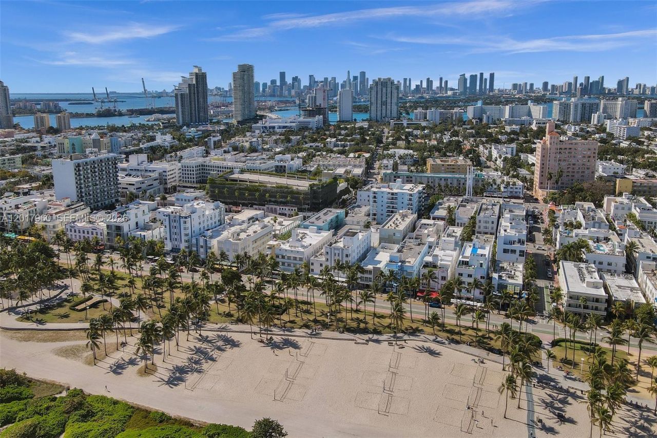 713 Collins Ave, Unit 42, Miami Beach, FL 33139 Photo