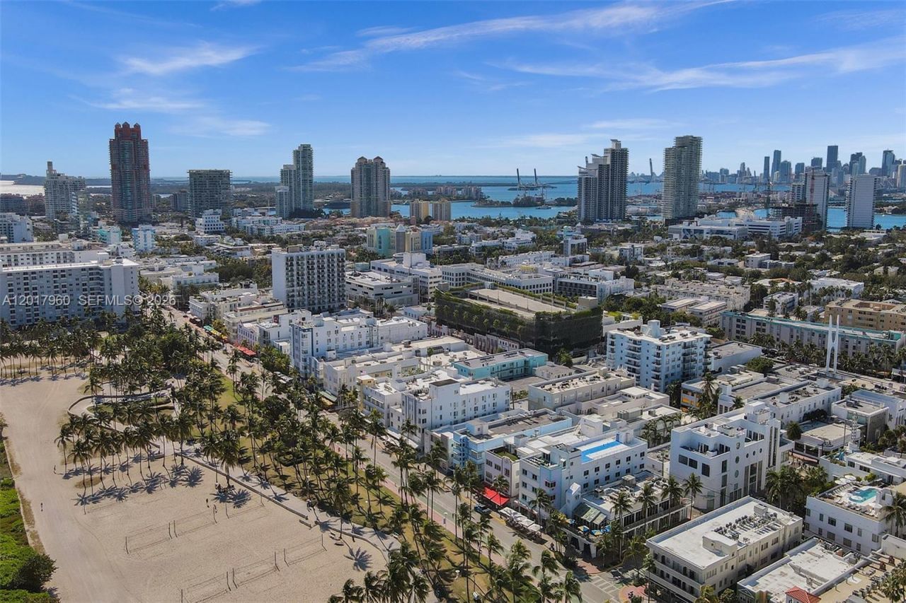 713 Collins Ave, Unit 42, Miami Beach, FL 33139 Photo