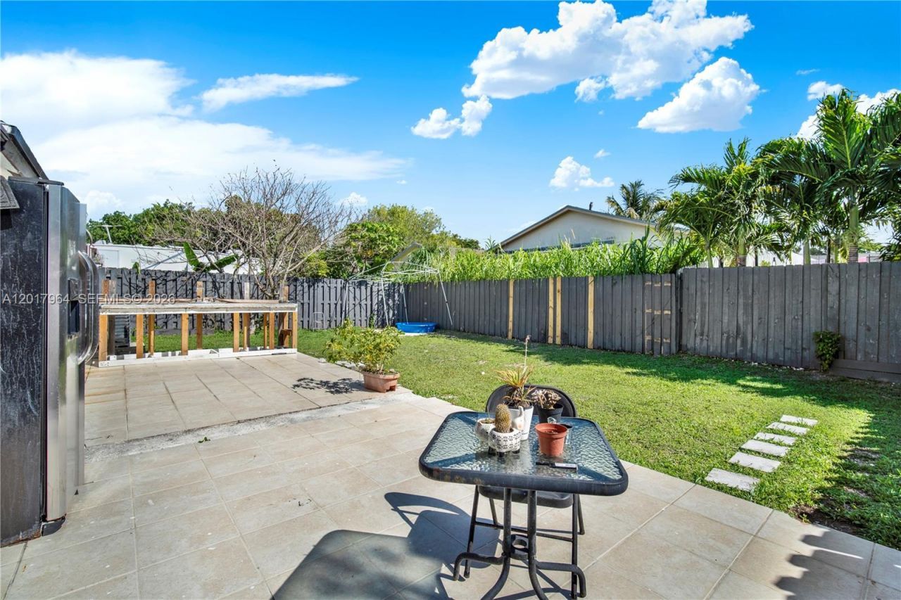 28424 SW 135th Ave , Homestead, FL 33033 Photo