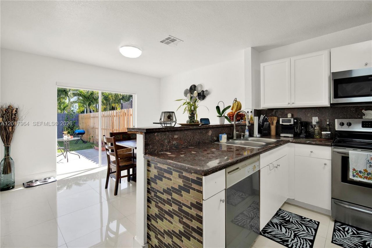 28424 SW 135th Ave , Homestead, FL 33033 Photo