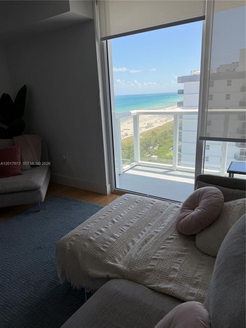 2457 Collins Ave , Unit PH-5, Miami Beach, FL 33140 Photo