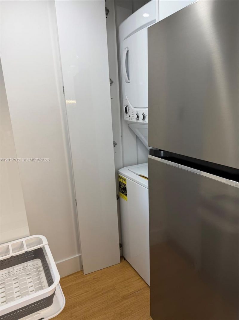 2457 Collins Ave , Unit PH-5, Miami Beach, FL 33140 Photo