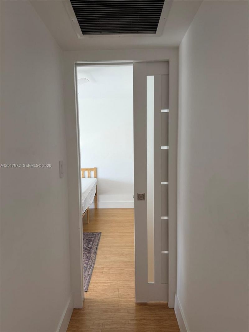2457 Collins Ave , Unit PH-5, Miami Beach, FL 33140 Photo