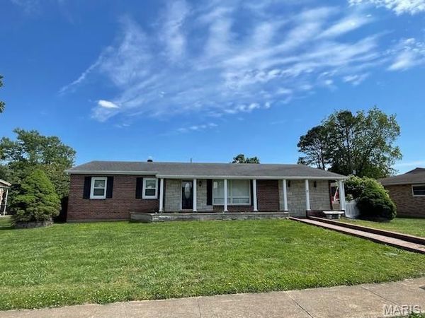 7 Hillcrest Drive , Fredericktown, MO 63645