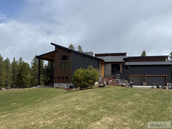 3614 Redtail Street, ISLAND PARK, ID 83445