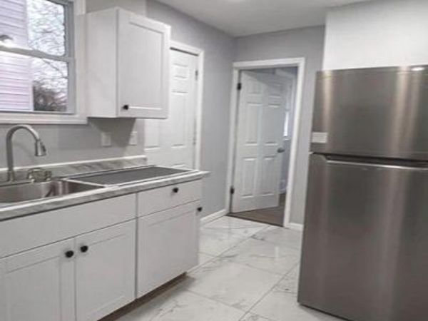 12 BELVIDERE STREET, TRENTON, NJ 08618