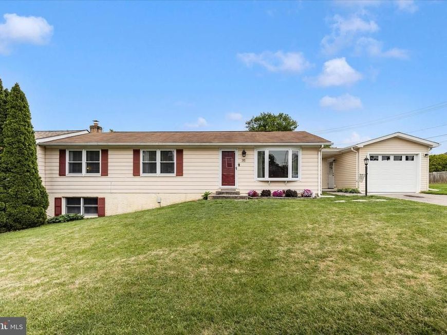 98 Summers Drive, Middletown, MD 21769 Main Photo