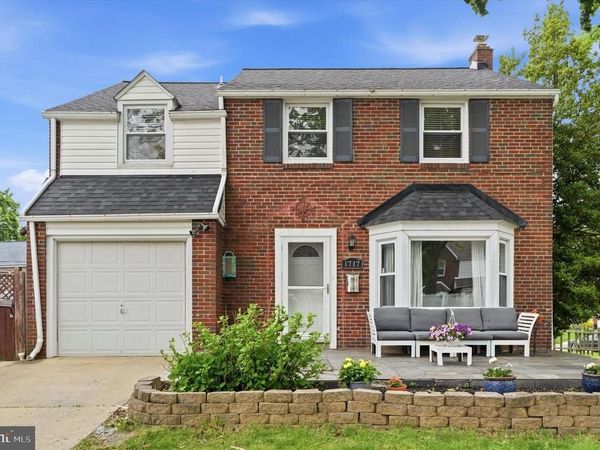 1717 HAWTHORNE AVENUE, HAVERTOWN, PA 19083