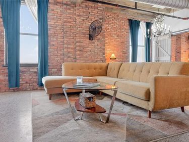 221 W Lancaster Avenue, Unit 9001, Fort Worth, TX 76102