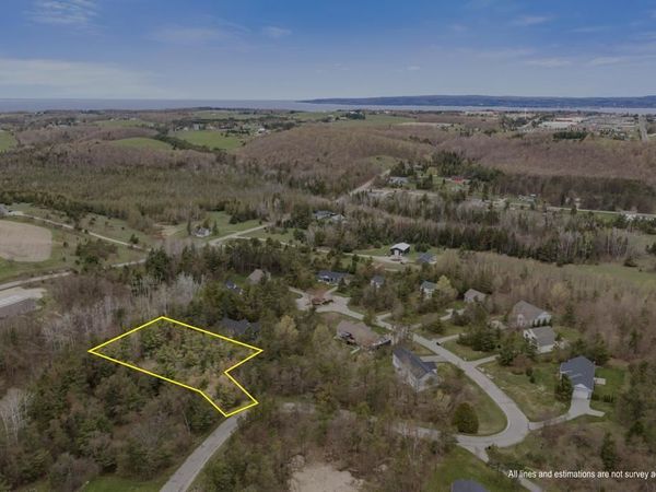 3438 Annie's Way, Petoskey, MI 49770
