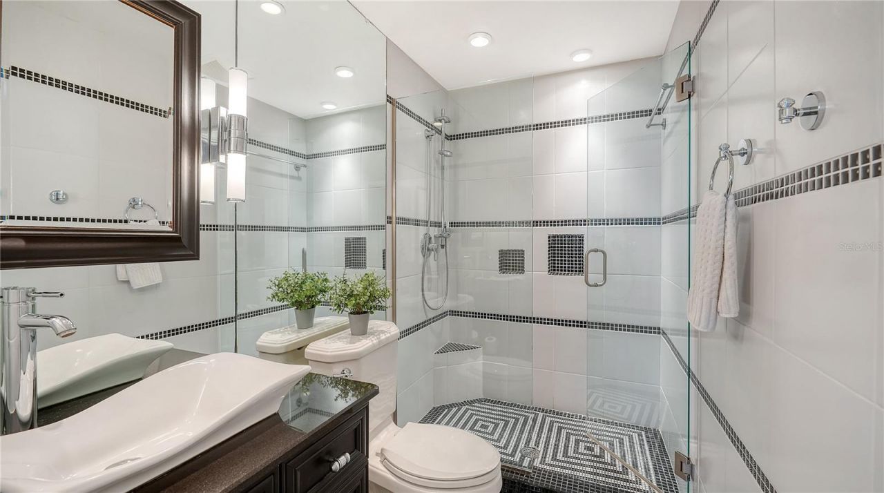 5320 Gulf Of Mexico Drive, Unit 101, Longboat Key, FL 34228 Photo