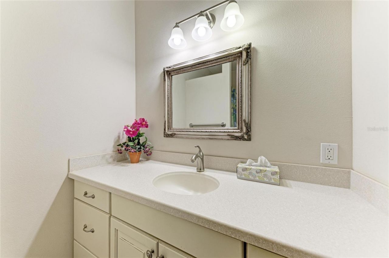 347 Bayshore Drive, Osprey, FL 34229 Photo