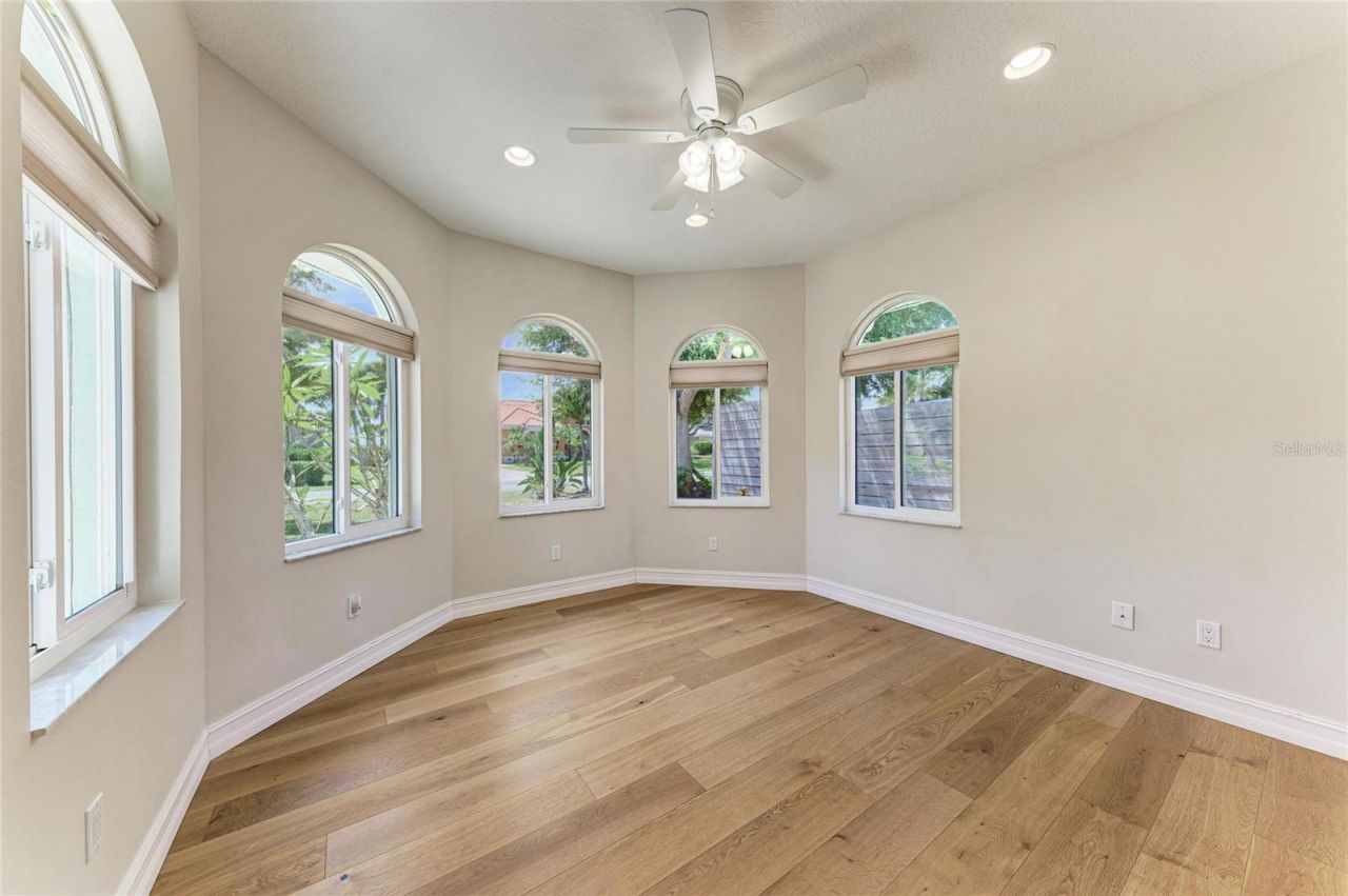 347 Bayshore Drive, Osprey, FL 34229 Photo