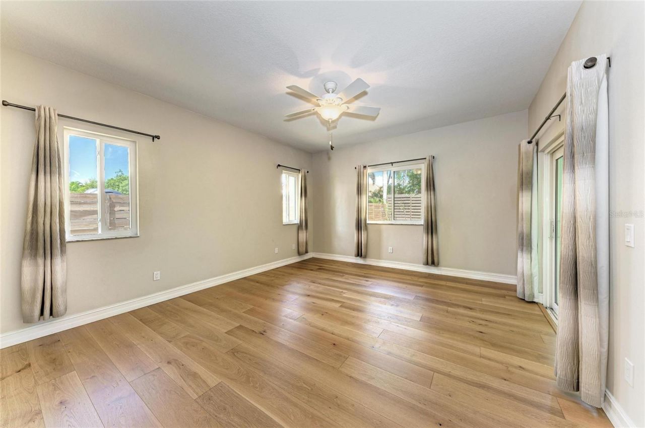 347 Bayshore Drive, Osprey, FL 34229 Photo