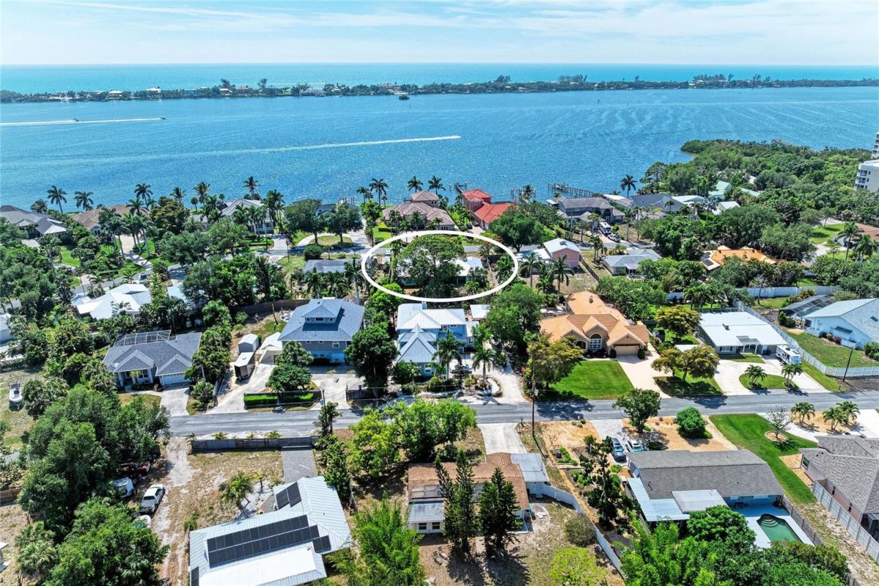 347 Bayshore Drive, Osprey, FL 34229 Photo