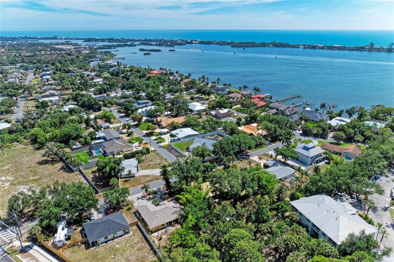 347 Bayshore Drive, Osprey, FL 34229 Photo