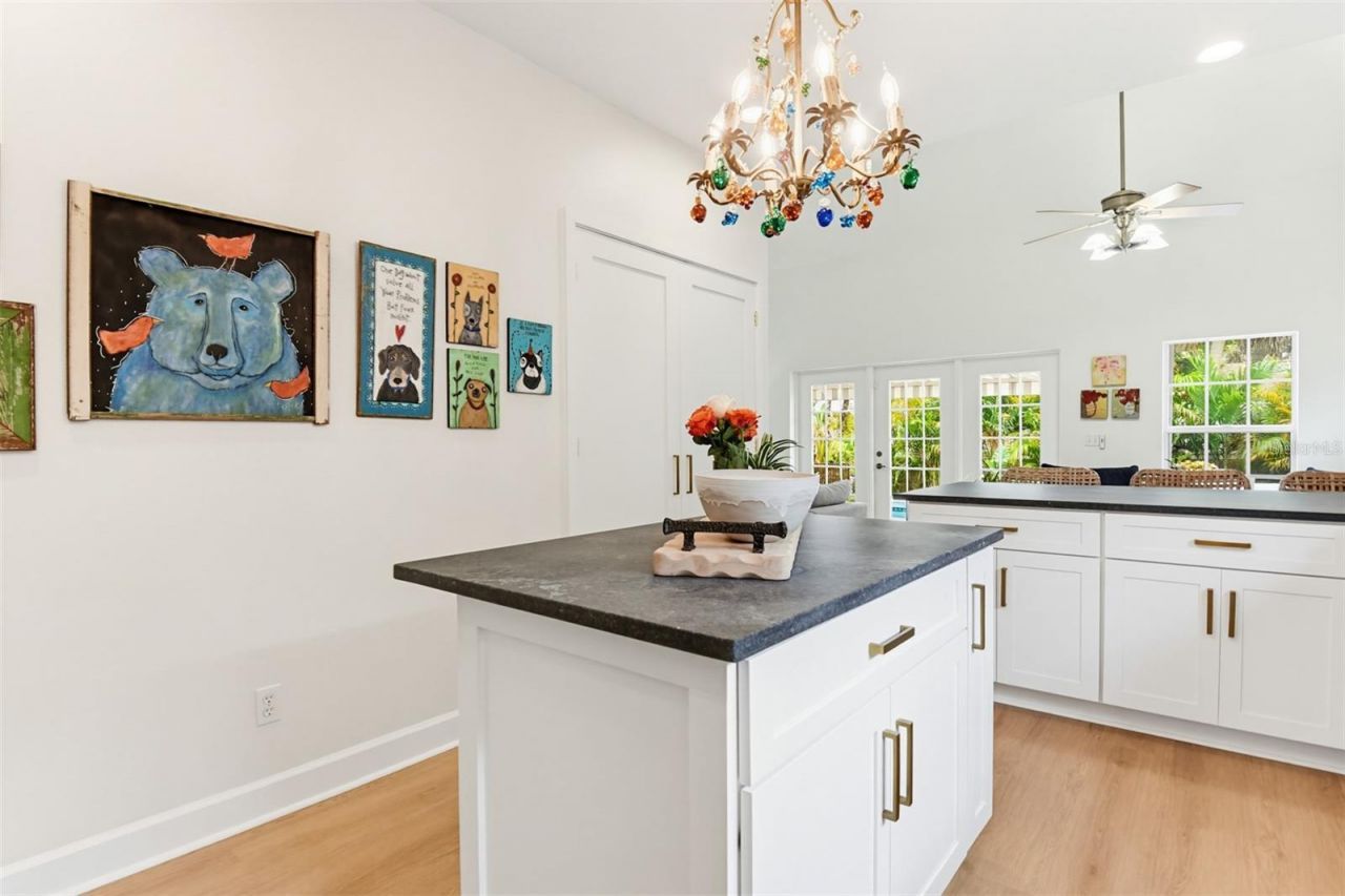 915 Maple Street, New Smyrna Beach, FL 32169 Photo