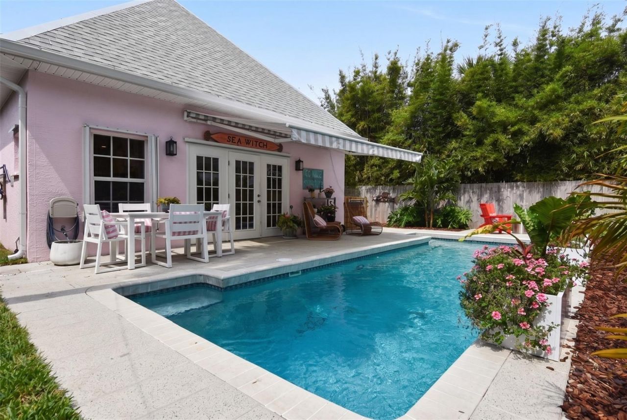 915 Maple Street, New Smyrna Beach, FL 32169 Photo