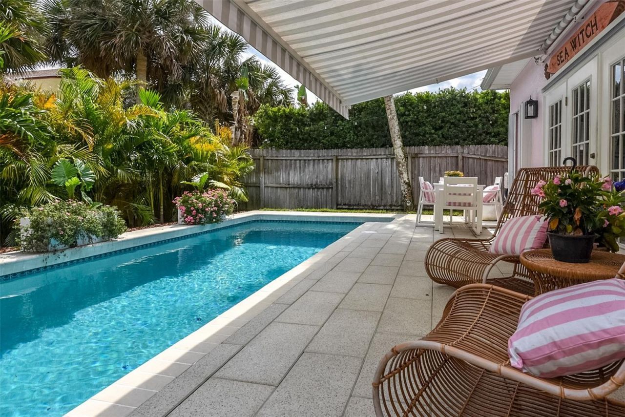 915 Maple Street, New Smyrna Beach, FL 32169 Photo